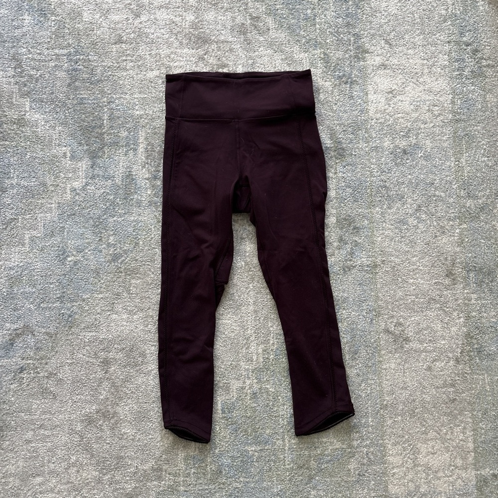 Maroon cropped leggings